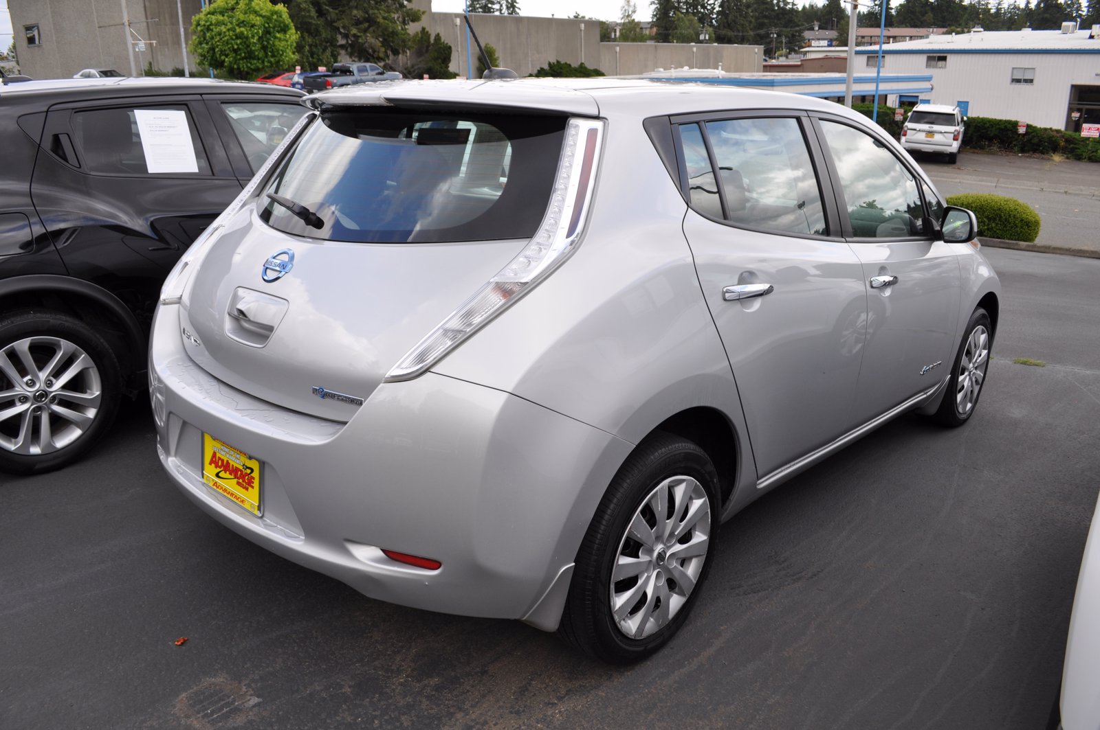 Nissan leaf s